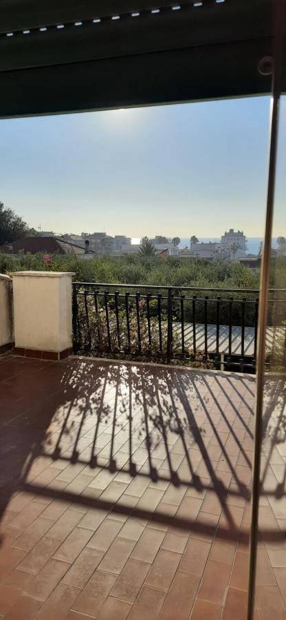 Bike And Breakfast Apartments Pietra Ligure Luaran gambar